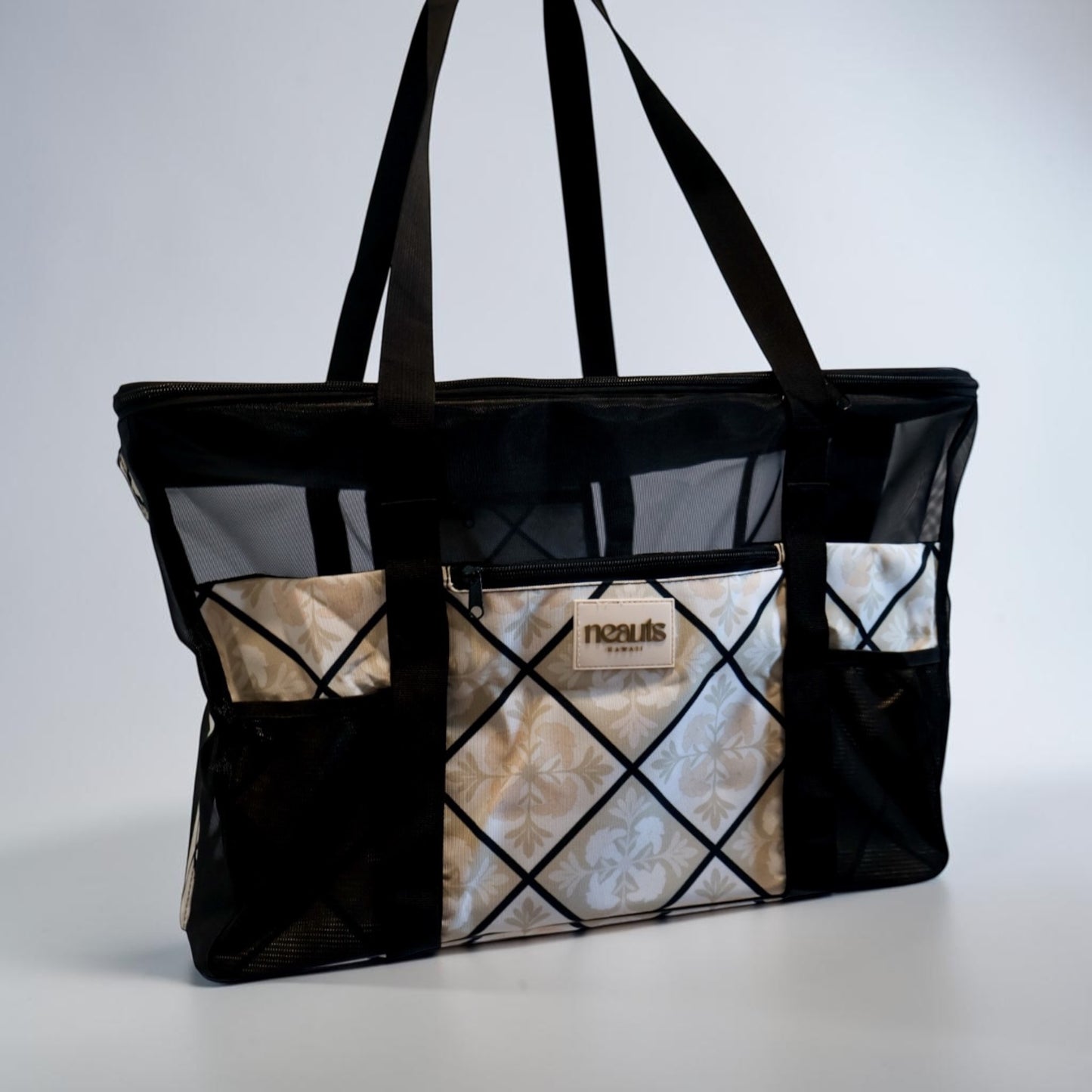 Fold Flat Carry All Tote: Puakenikeni Quilt