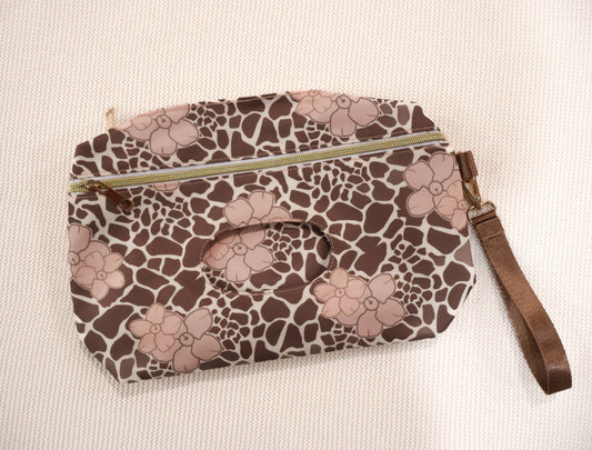 Wipes Clutch: Giraffe x Puakenikeni