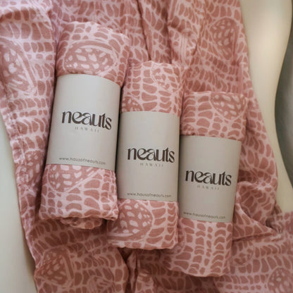Seashell Swaddle (Terracotta Blush)